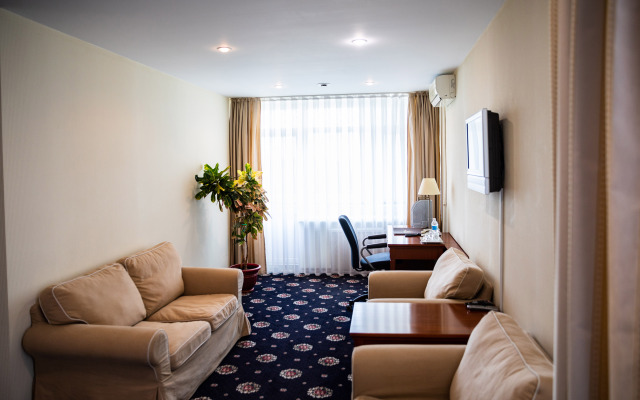 Dis President Hotel