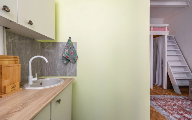 Апартаменты MyHomeYourHome на Некрасова 1\38