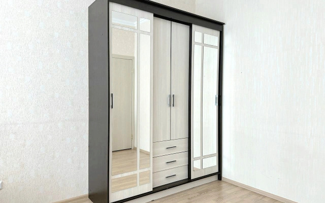 Dvukhkomnatnaya S Balkonom Na Pritomskom Naprotiv Ldk Flat