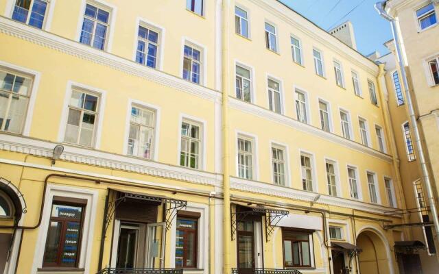 Апартаменты "5 минут до Невского"