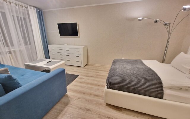 Апартаменты Центр,Черняховского 16, Колибри#16.