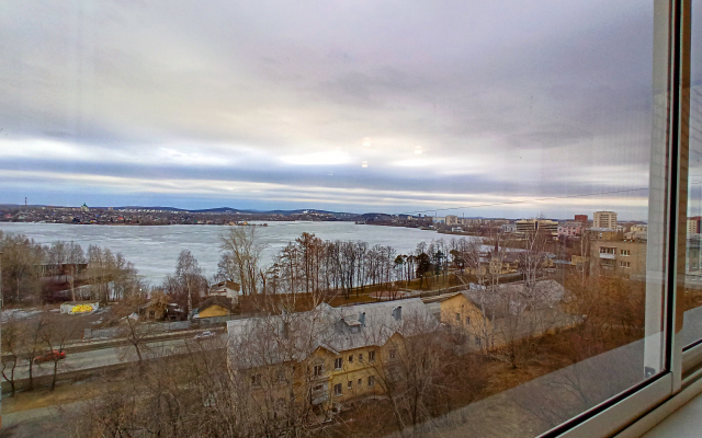 Квартира тихая в центре города с шикарным видом на городские пейзажи