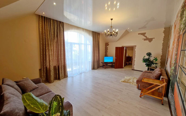 Taunhaus so svoim dvorom Kubanskij Dvorik 1 Private house