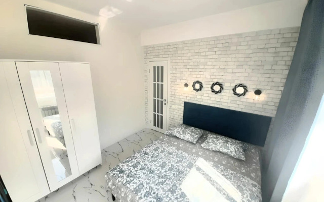 Квартира с 2 спальнями с балконом и видом на горы