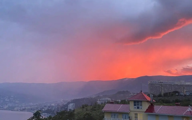 Квартира двухуровневая с панорамным видом на море