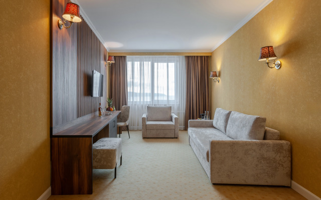 Отель Курорт Грейс Люксор Волга Конгресс