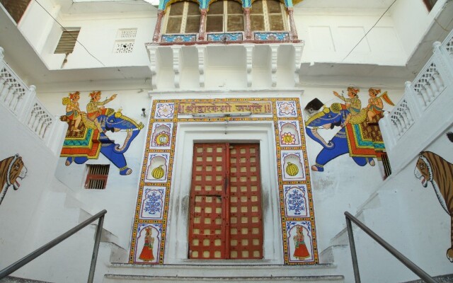 Shivansh Inn by Sky Stays Hotel