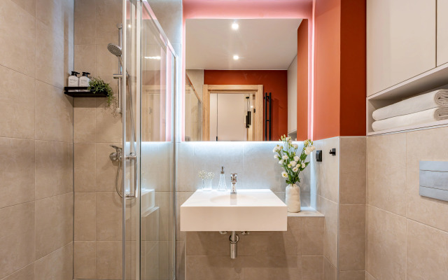 Апартаменты LERUKA HOME Glorax