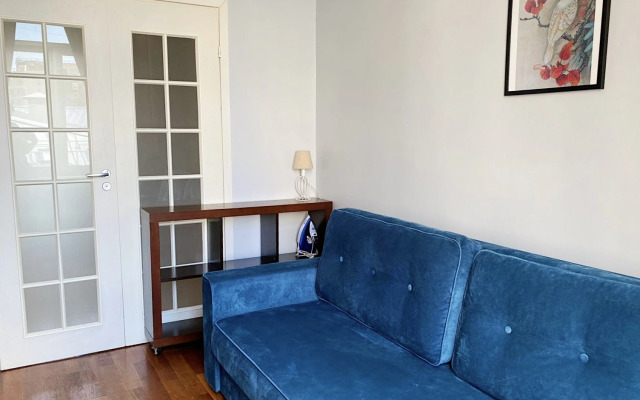 Апартаменты с балконами и видом на тверскую площадь и Мэрию Москвы