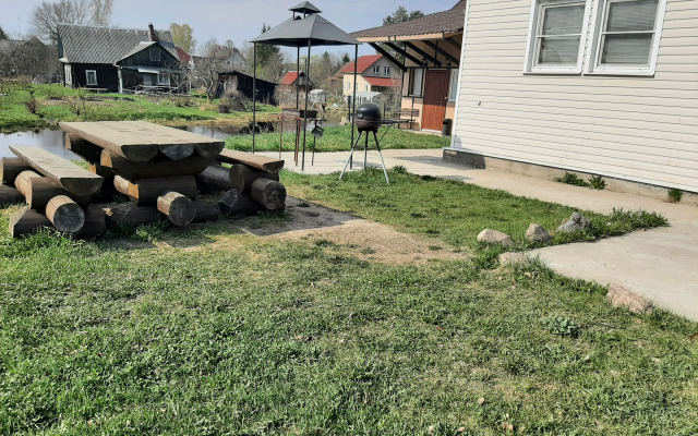 Частный дом Большая дача в Ушаках