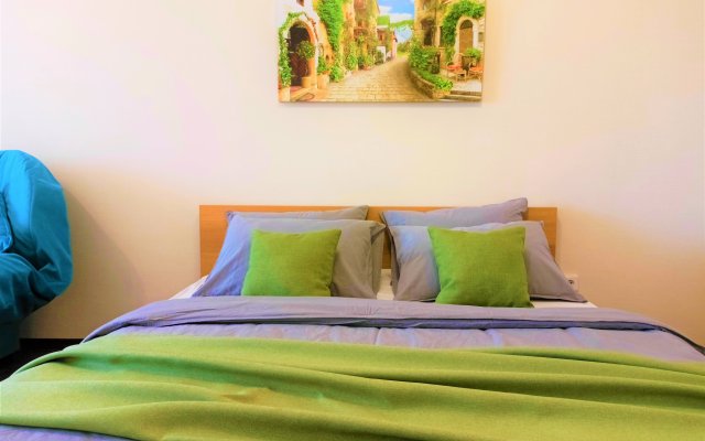 One-room RusDom near the recreation center Rodina Apartments
