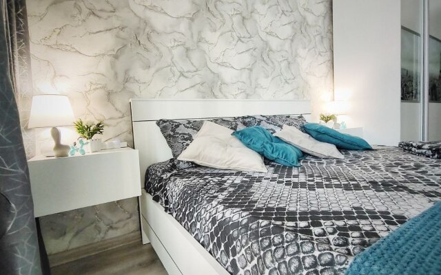 Квартира студия с видом на Амур и город