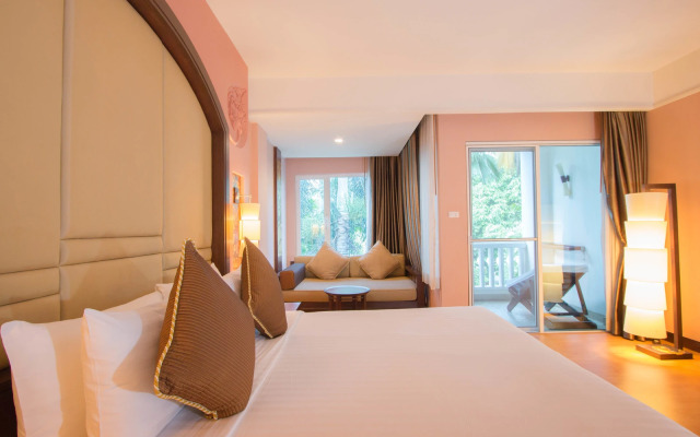 Grand Pacific Sovereign Resort & Spa