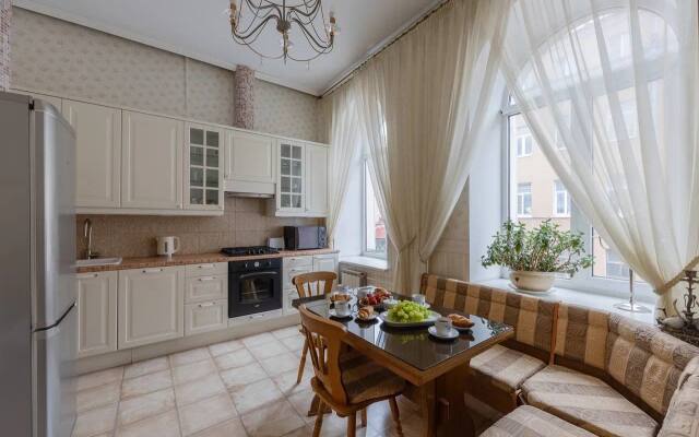 U Nevskogo Flat