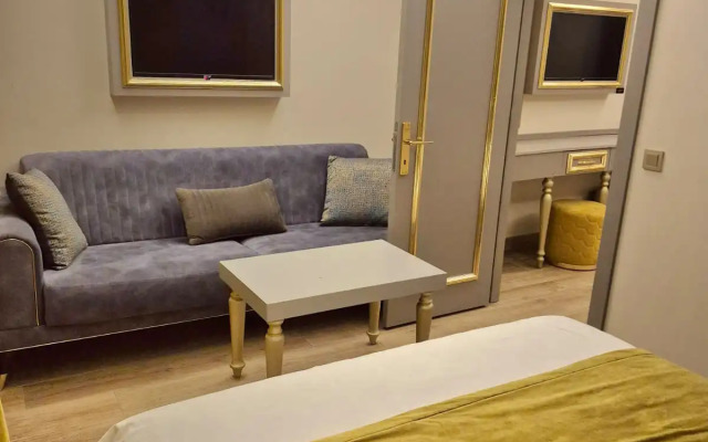 Отель Taksim La Marino