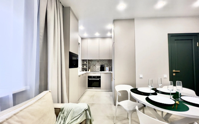 VyDoma na Tyumenskom Arbate s vidom na Bul'var Dzerzhinsko Apartments