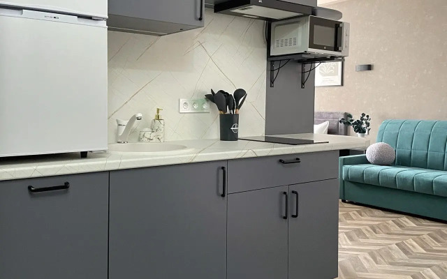 Udachnye Sutki Layf Flat