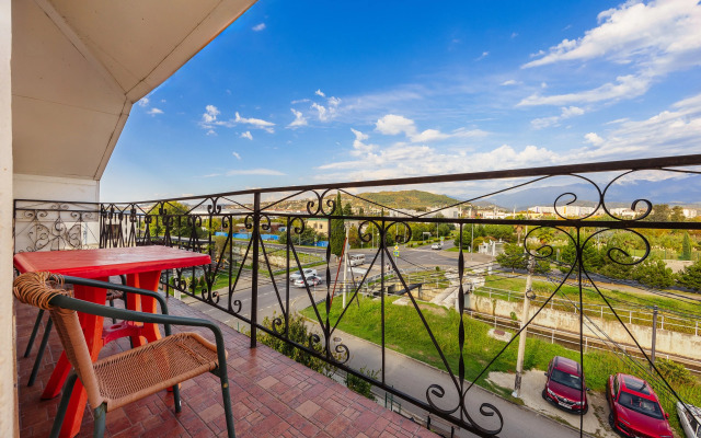 Na Tavricheskoy Guest house