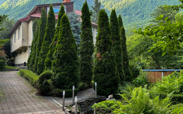 La Polyana Villa