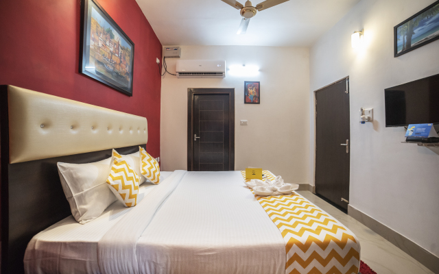 Yash Residency Assi Ghat Hotel