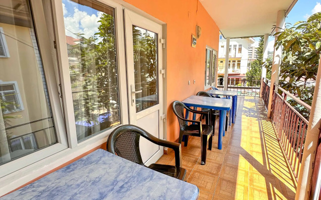 Апартаменты Адлер, Чкалова улица, д.71  №4 «Альфагид»