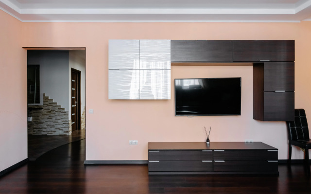 Квартира 3 х комнатная у Ривьеры