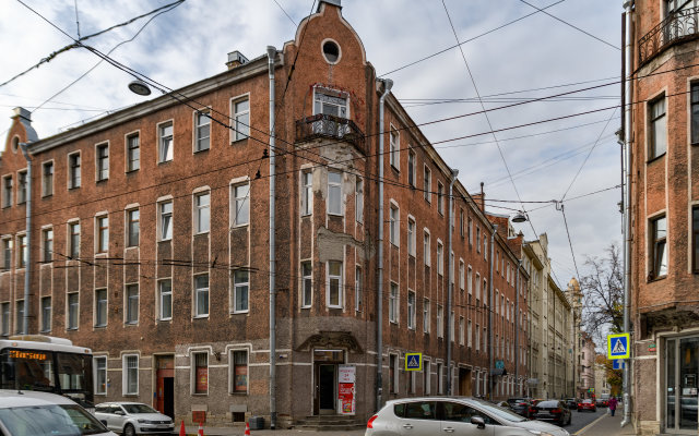 Dizaynerskiy Dom-Kvartira s otdelnym vkhodom Apartments