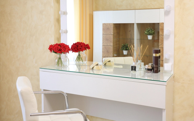 Квартира 25 Этажей Большая Двухкомнатная (70кв.м.) в доме бизнес класса