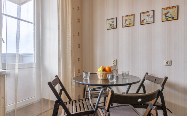 V Sovremennom Dome Pryamo U m.Mezhdunarodnaya Apartments