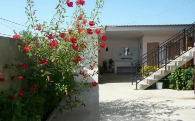 Azaliya Guest house