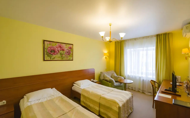 Отель Александровский парк-отель