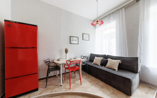 Апартаменты 3 спальни на Мойке