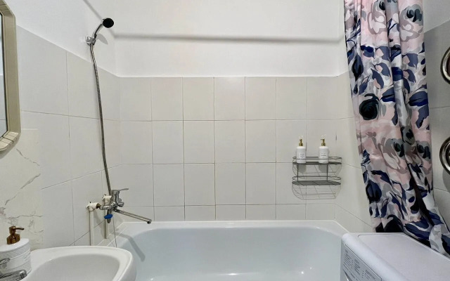 Na Stroitelnoy Ulitse 2 Flat