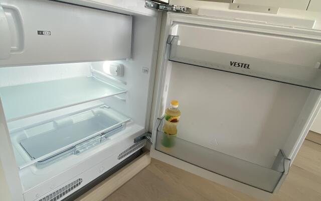 Apartment Botanika near Botanical Garden metro station