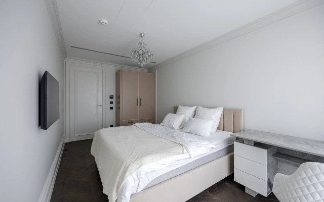 Апартаменты 3х к. Премиум на Поклонной 9