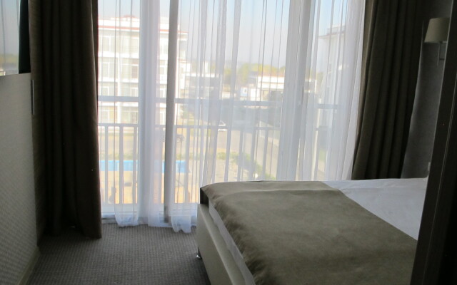 Bulvar Nadezhd 6/2 Apartaments