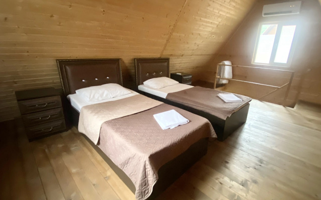 Zhoekvara Hotel