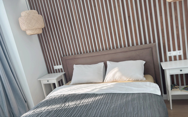 Apartament favorit MorskayaSimfonya-2 s panoramoj na more, bassejnom na territorii ZhK Apartment