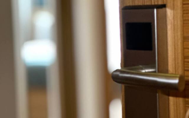 Апарт-Отель Yusra Suit