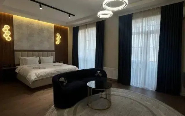 Отель SM Luxury Hotel