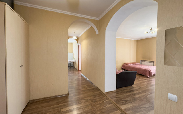 Квартира у Сквера с Видом на Никольский Собор