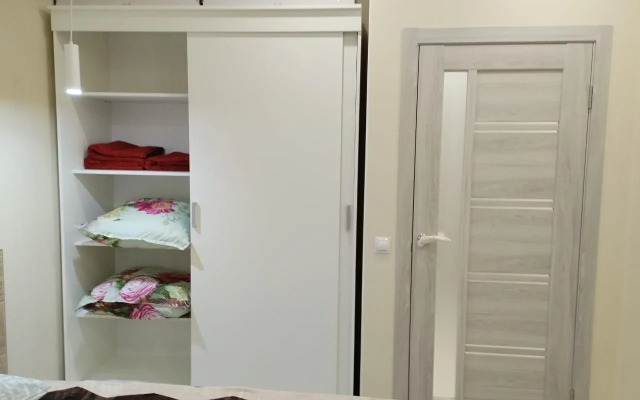 Na Rimskoy Ulitse Flat