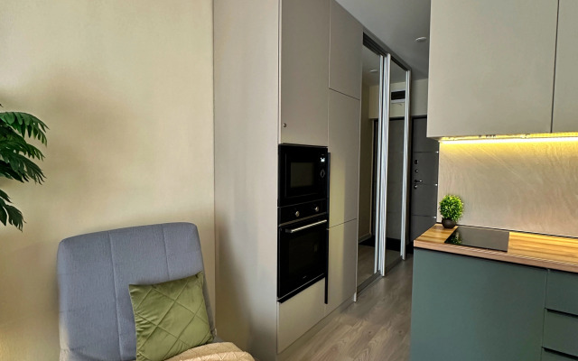 Zhk Letniy S Uyutnym Balkonom Apartment