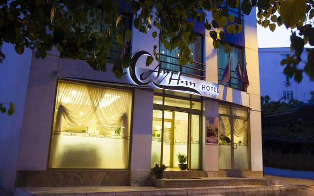 Ayhan Hotel