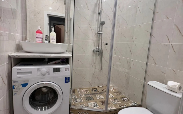 Studiya-2 na Shakhterov 46/1-42-2 Apartments