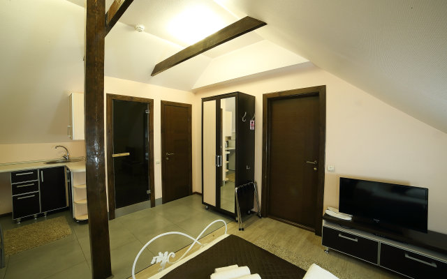 CHELNY INN Hotel