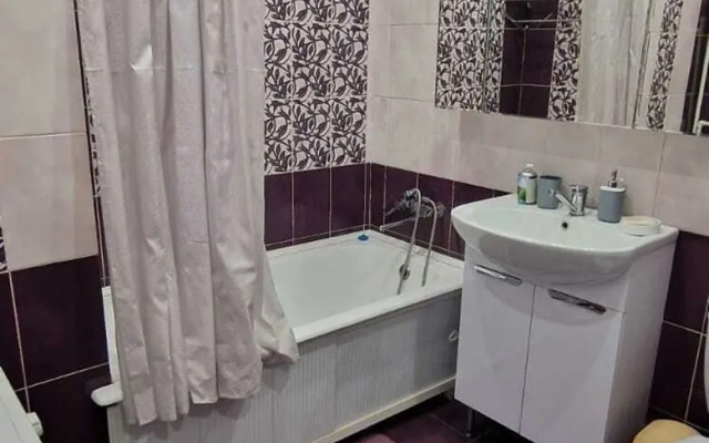 Квартира Двухкомнатная на Горького 55