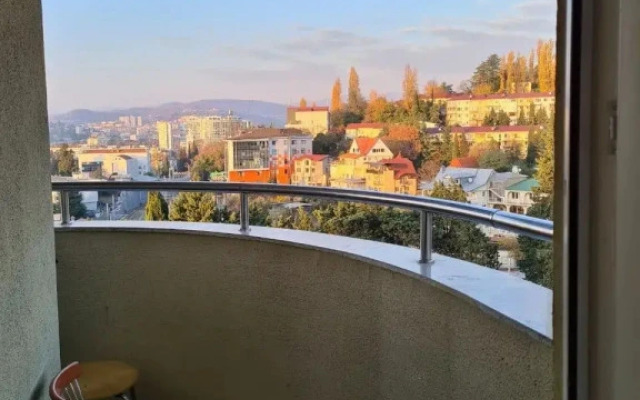 Krokus V Samom Tsentre Sochi Flat