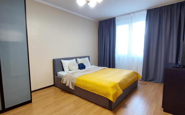 Ryadom s Nakhimovskim Prospektom Flat