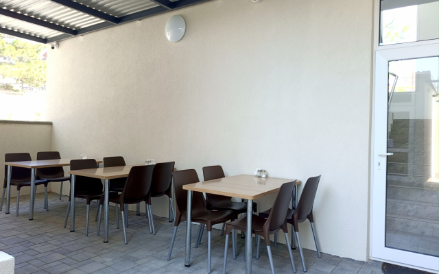 Amina Guest House